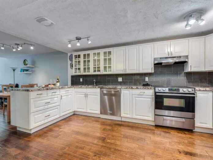 Este apartamento de la hermosa Vancouver es espacioso, luminoso y