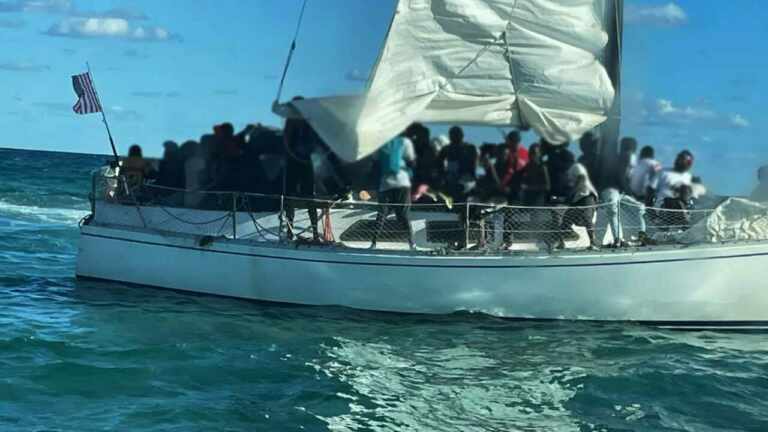 Alerta en Florida por aumento en la llegada de inmigrantes ilegales en yates de lujo 