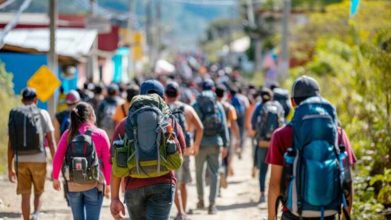 Estados Unidos prepara una orden para limitar el número de asilos y la posibilidad de cerrar la frontera sur con México 