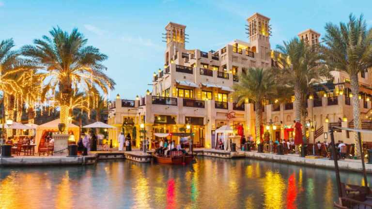 Estos hoteles en Dubái están contratando personal que hable español, aplicar es sencillo