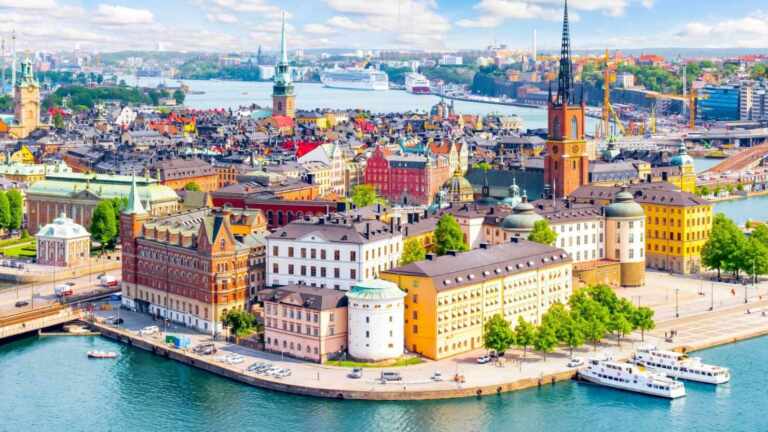 Suecia facilita la migración a latinoamericanos y reduce el tiempo de espera a 30 días