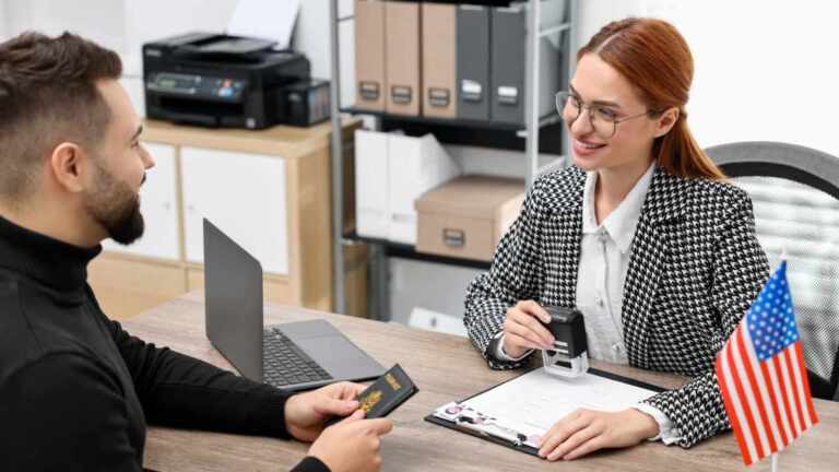 Estados Unidos aumentará el número de visas de trabajo que serán aprobadas para el año 2025: ¿Le interesaría aplicar a una?