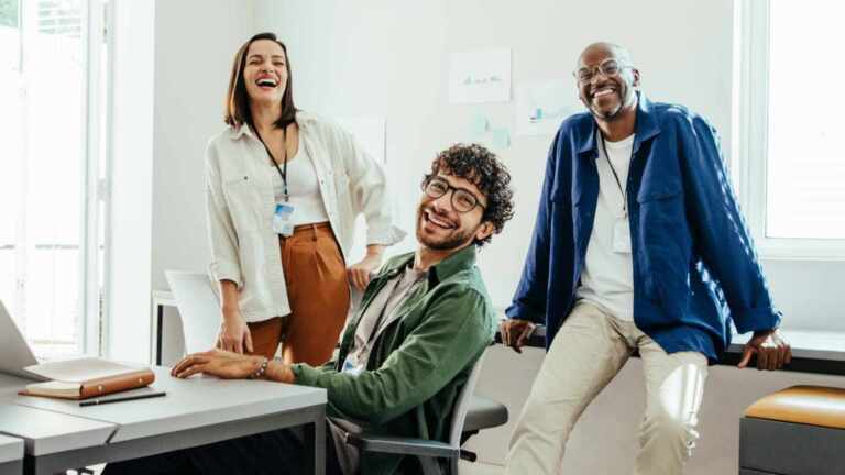Estas empresas en Canadá están contratando personal extranjero y así puedes postularte desde Latinoamérica