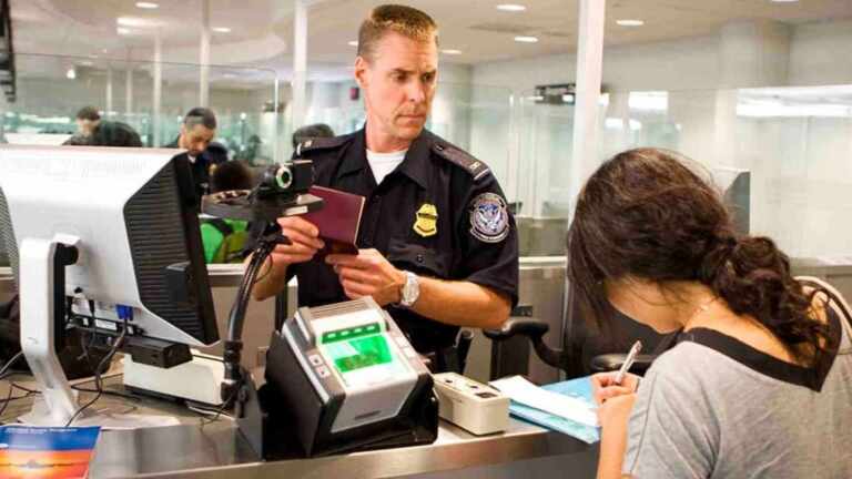 Pasajeros colombianos estarían pasando hasta por 4 filtros al llegar a los aeropuertos de Estados Unidos