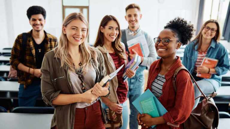 Irlanda ofrece empleo a tiempo completo a quienes quieran estudiar en el país