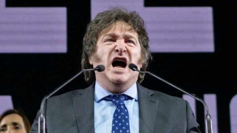 Al mejor estilo Trump, Javier Milei anuncia que quiere construir un muro para que no ingresen migrantes indocumentados a territorio argentino