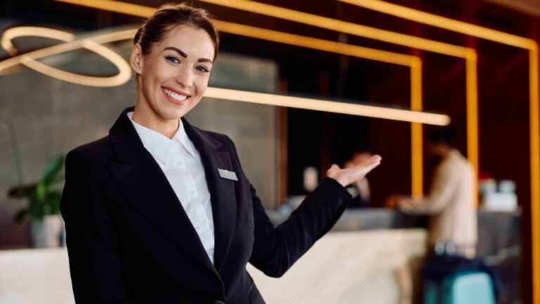 Empleo en Malta; estas cadenas hoteleras están buscando personal que hable español