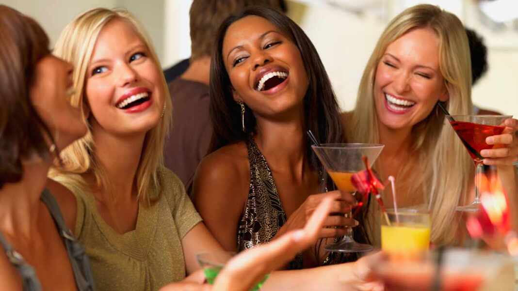 Las mujeres necesitan una noche con amigas cada 22 días para sentirse plenas