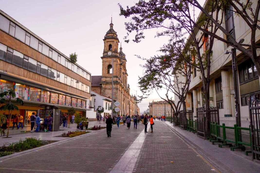 Catedral en la Plaza Bolívar de Bogotá, Colombia