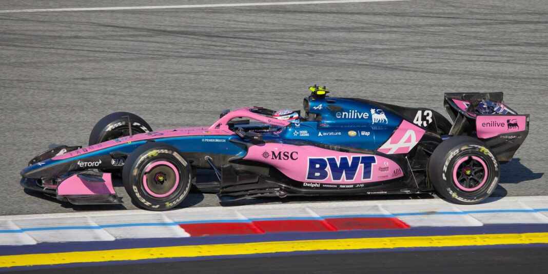 Franco Colapinto con el Alpine número 43 en pista durante la temporada 2026