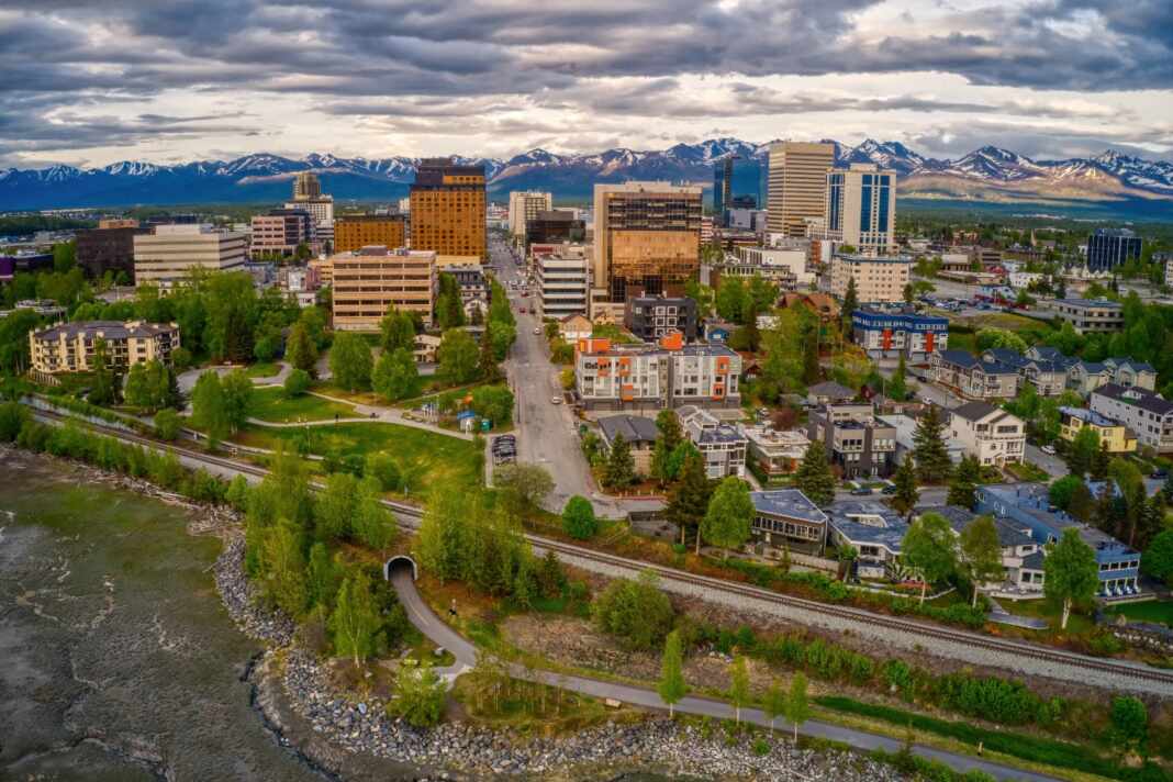 Oleoducto Trans-Alaska, origen del fondo que paga el dividendo de Alaska