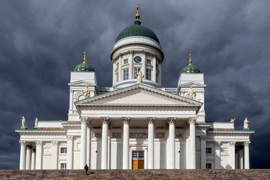 Catedral de Helsinki, la ciudad de la universidad que ofrece un curso de finlandés gratis