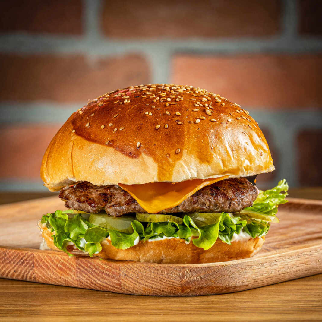 Hamburguesa de la guía de las mejores hamburguesas de Dubái de QPASA Recomienda
