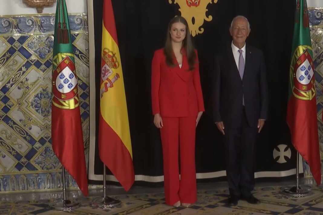 El look de la princesa Leonor con traje sastre, en una imagen de archivo